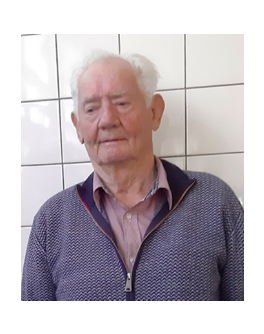 Et mindre portræt af Elmer Østergaard; opfinder og skribent for statshospitalet i Brønderslev.